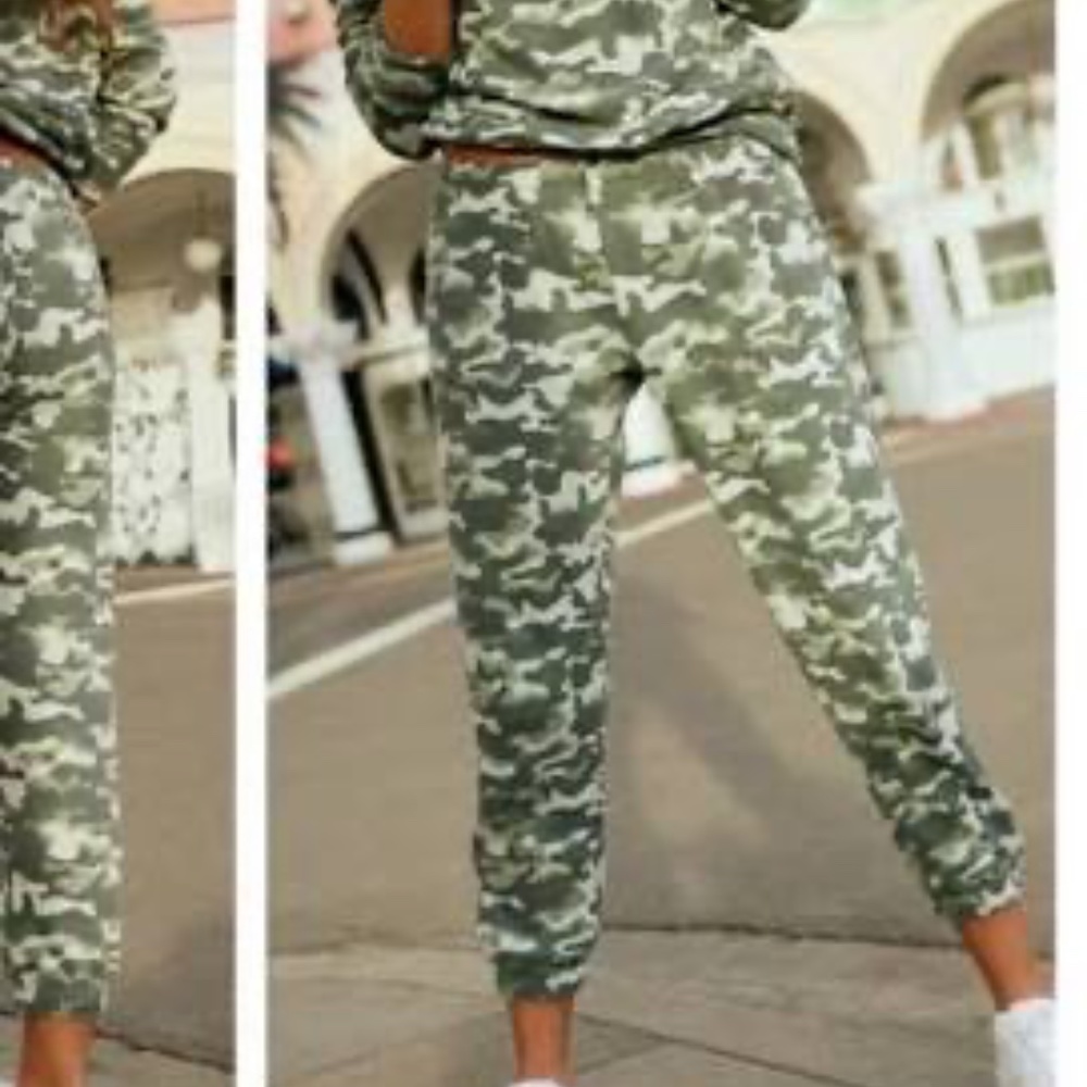 Spiritual Gangster Camo Joggers
